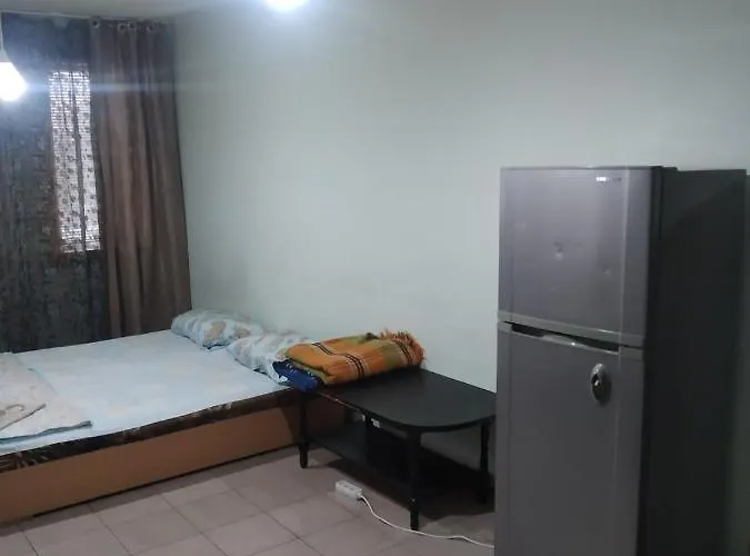 Center Apartment Warna