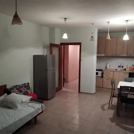 Center Apartment *